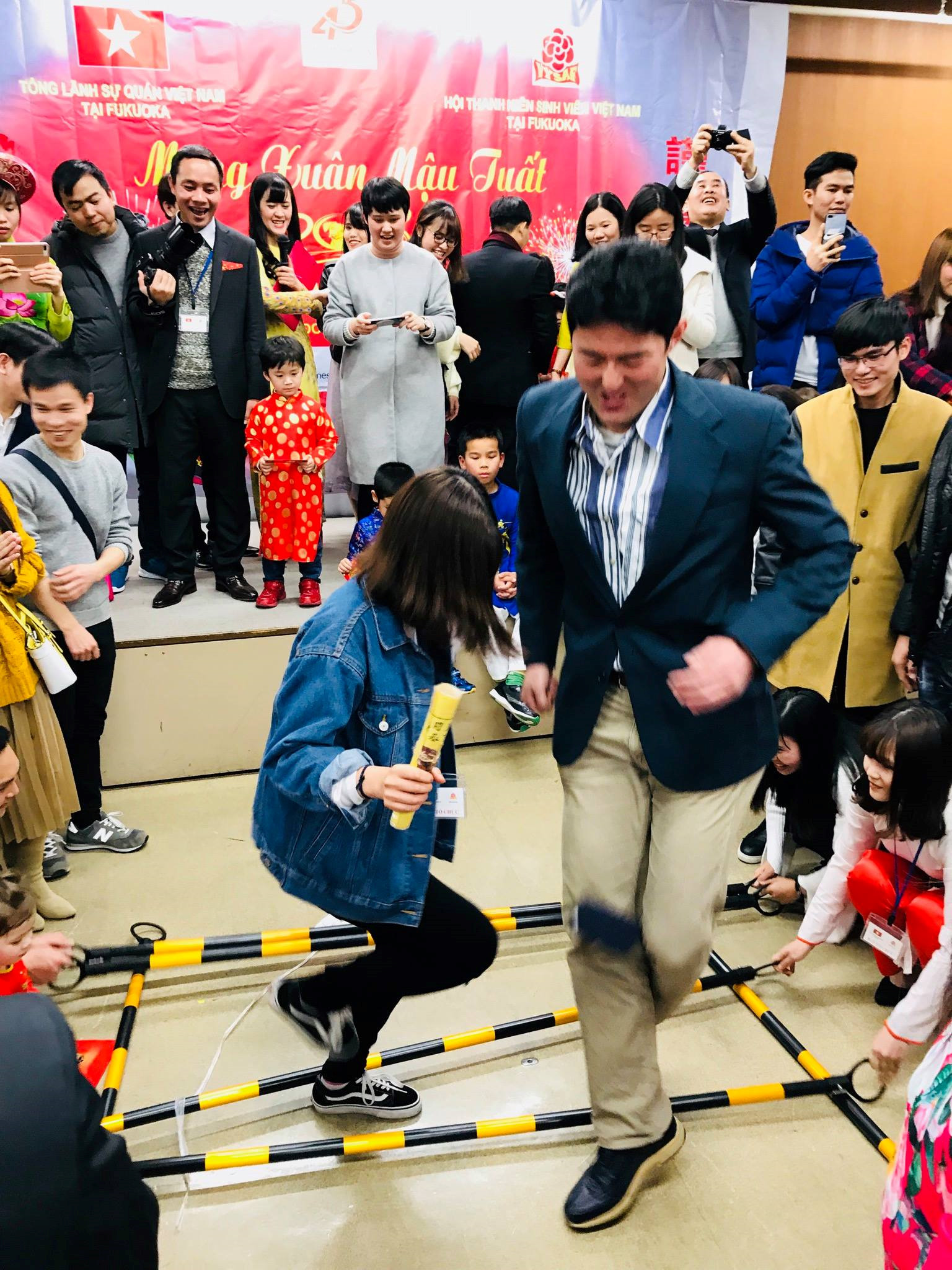 Rộn ràng Tết cộng đồng của kiều bào khắp năm châu